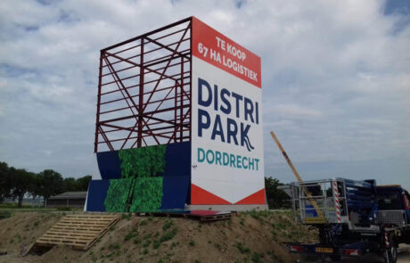 Mega-Bordbuster Dordrecht zijkant