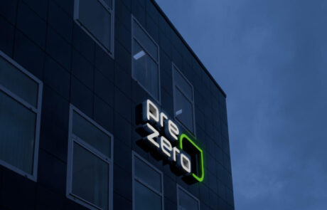 Rebranding PreZero gevelreclame verlicht