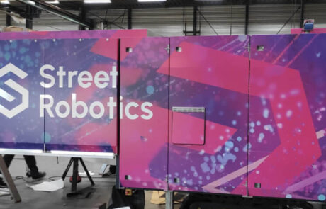 StreetRobotics Strobo Signing